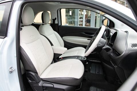 Fiat 500e LA PRIMA 32