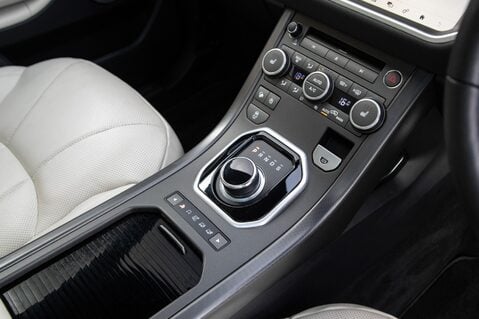 Land Rover Range Rover Evoque SI4 HSE DYNAMIC LUX 33