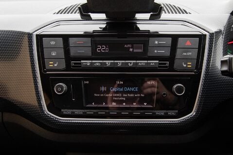 Volkswagen Up E-UP 22