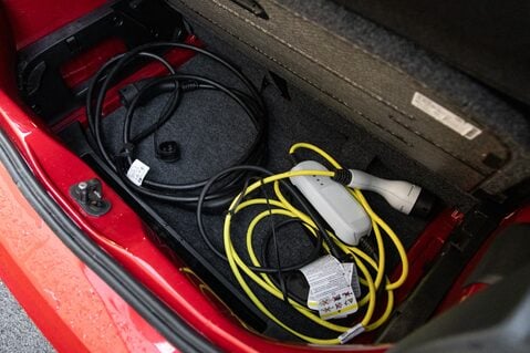 Volkswagen Up E-UP 34