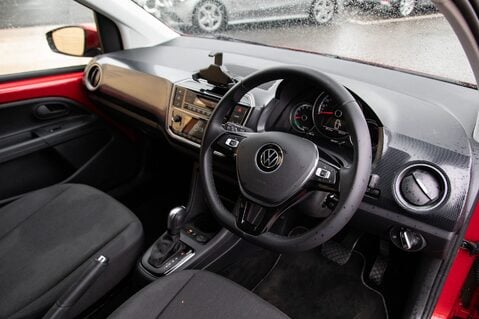 Volkswagen Up E-UP 4