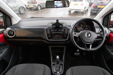 Volkswagen Up E-UP 3