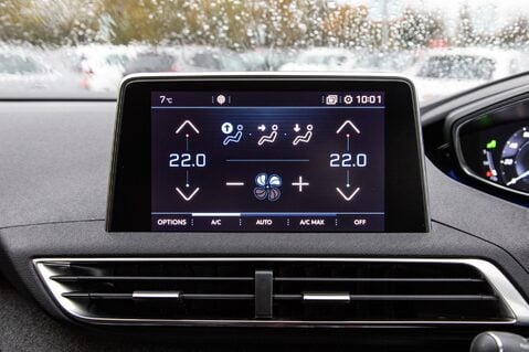 Peugeot 3008 S/S GT LINE 23