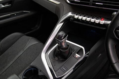 Peugeot 3008 S/S GT LINE 32