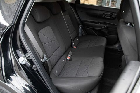 Hyundai BAYON T-GDI PREMIUM DCT MHEV 34