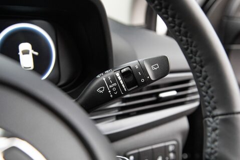 Hyundai BAYON T-GDI PREMIUM DCT MHEV 18