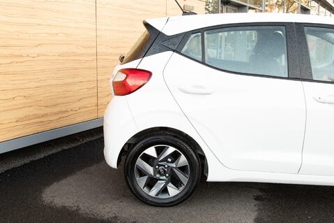 Hyundai i10 ADVANCE 7