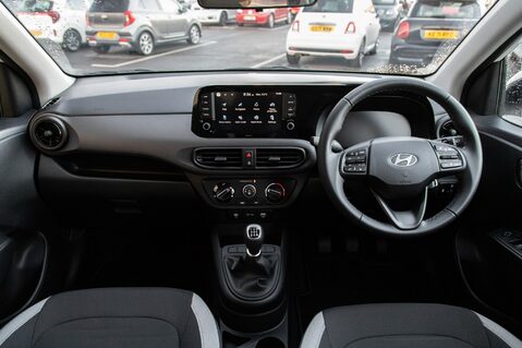 Hyundai i10 ADVANCE 3