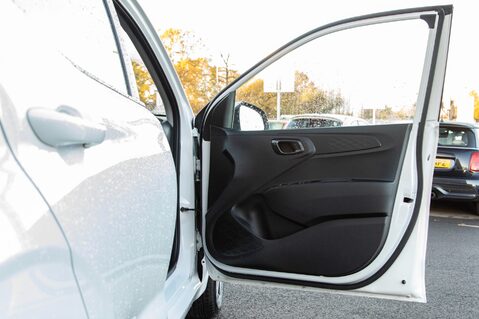 Hyundai i10 ADVANCE 14