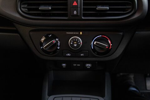 Hyundai i10 ADVANCE 32