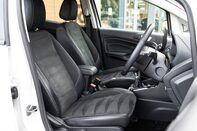 Ford Ecosport ST-LINE 31