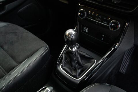 Ford Ecosport ST-LINE 32