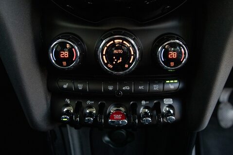 Mini Hatch COOPER EXCLUSIVE 33