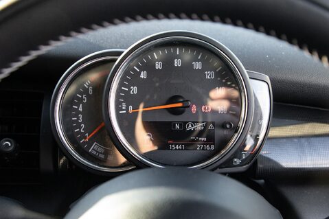 Mini Hatch COOPER EXCLUSIVE 15