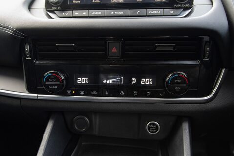 Nissan Qashqai DIG-T ACENTA PREMIUM MHEV 31