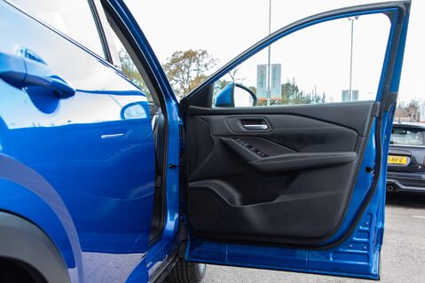 Nissan Qashqai DIG-T ACENTA PREMIUM MHEV 14