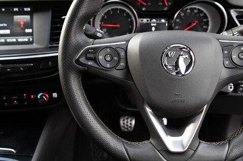 Vauxhall Insignia SRI VX-LINE NAV 19