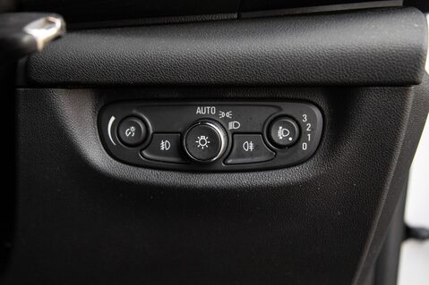 Vauxhall Insignia SRI VX-LINE NAV 16