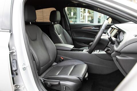 Vauxhall Insignia SRI VX-LINE NAV 31