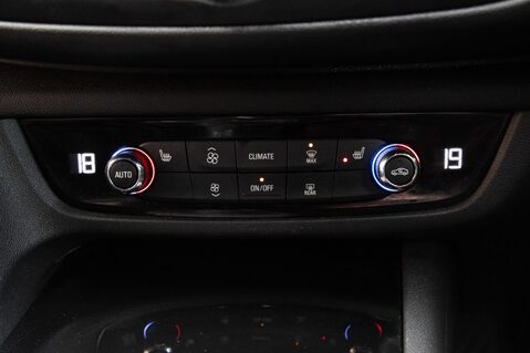 Vauxhall Insignia SRI VX-LINE NAV 33