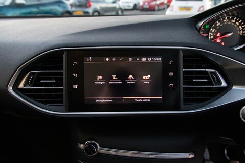 Peugeot 308 PURETECH S/S TECH EDITION 28