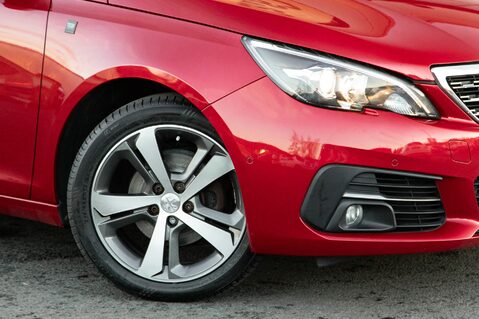 Peugeot 308 PURETECH S/S TECH EDITION 11