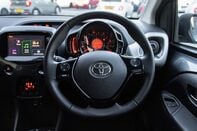 Toyota Aygo VVT-I X-CLUSIV 2 X-SHIFT 21