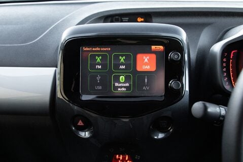 Toyota Aygo VVT-I X-CLUSIV 2 X-SHIFT 24