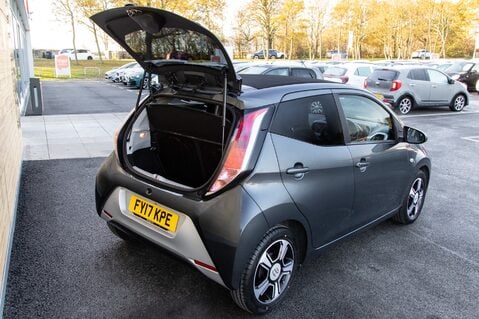 Toyota Aygo VVT-I X-CLUSIV 2 X-SHIFT 34