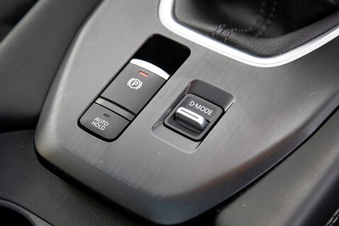 Nissan Qashqai DIG-T N-CONNECTA MHEV 36