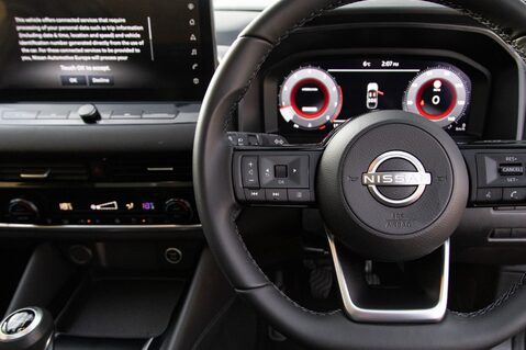 Nissan Qashqai DIG-T N-CONNECTA MHEV 19