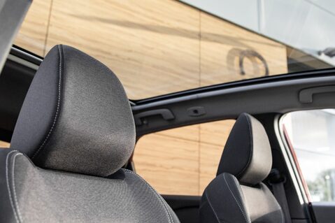 Nissan Qashqai DIG-T N-CONNECTA MHEV 33