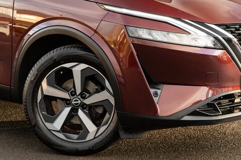 Nissan Qashqai DIG-T N-CONNECTA MHEV 11