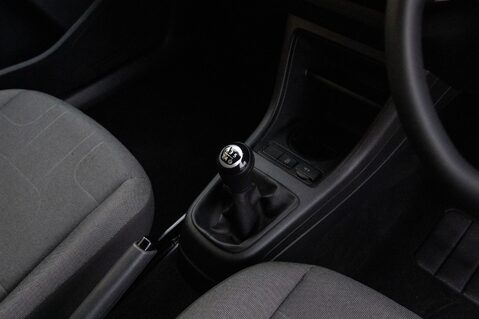 Volkswagen Up MOVE UP 27
