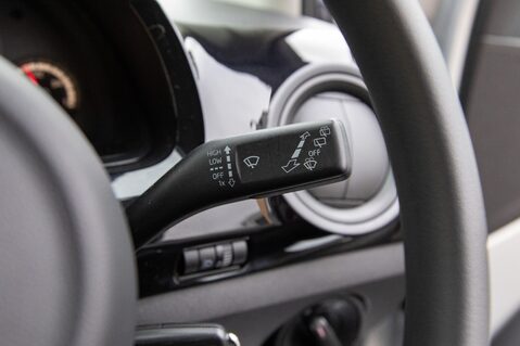 Volkswagen Up MOVE UP 18