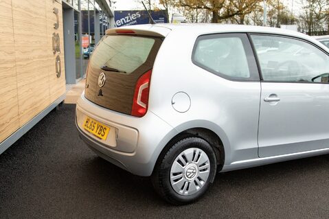 Volkswagen Up MOVE UP 8