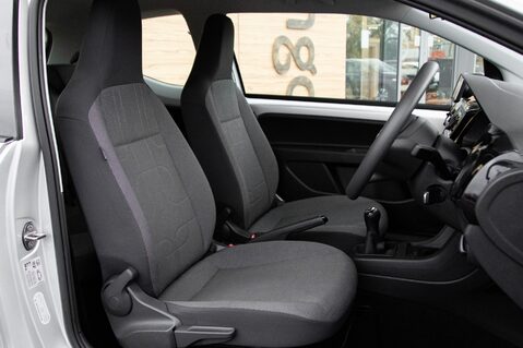 Volkswagen Up MOVE UP 26