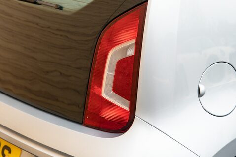 Volkswagen Up MOVE UP 9