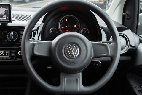 Volkswagen Up MOVE UP 21