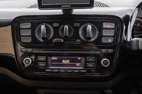 Volkswagen Up MOVE UP 24