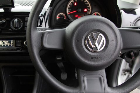 Volkswagen Up MOVE UP 19