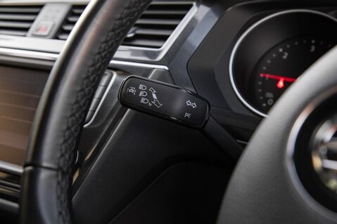 Volkswagen Tiguan SE NAV TDI BMT 4MOTION DSG 17