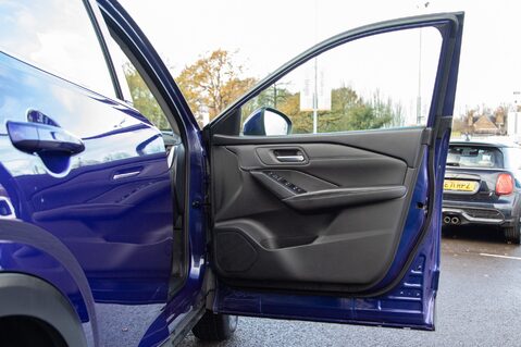 Nissan Qashqai DIG-T ACENTA PREMIUM MHEV 14