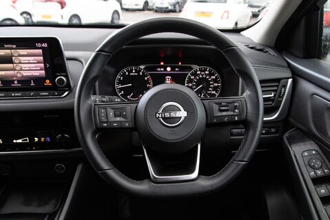 Nissan Qashqai DIG-T ACENTA PREMIUM MHEV 21