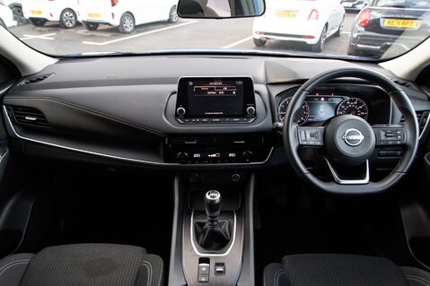 Nissan Qashqai DIG-T ACENTA PREMIUM MHEV 3