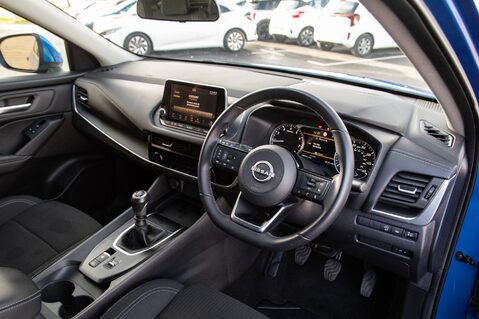 Nissan Qashqai DIG-T ACENTA PREMIUM MHEV 4