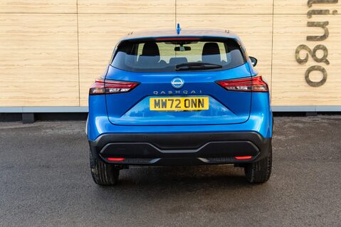 Nissan Qashqai DIG-T ACENTA PREMIUM MHEV 6