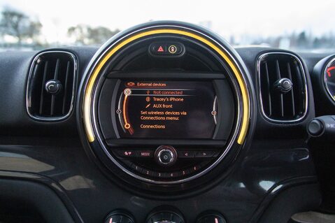 Mini Countryman COOPER D 24