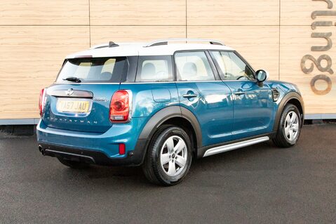 Mini Countryman COOPER D 2
