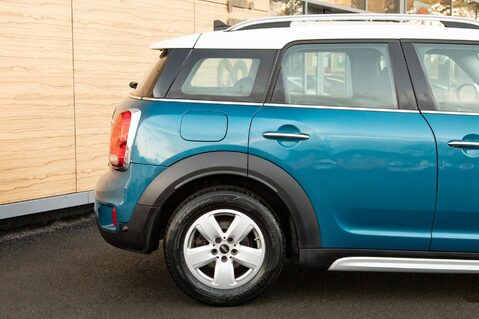 Mini Countryman COOPER D 7